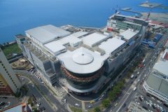 Suria Sabah Shopping Mall | Profile - <a href="https://www.lysaghtasean.com/my/en/products-and-solutions/roofing-and-walling/concealed-fix/lysaght-360-seam/">360 Seam</a> & <a href="https://www.lysaghtasean.com/my/en/products-and-solutions/roofing-and-walling/pierce-fix/lysaght-spandek-optima/">Spandek Optima</a>, <a href="https://www.lysaghtasean.com/my/en/products-and-solutions/roofing-and-walling/concealed-fix/lysaght-klip-lok-406/">Klip-Lok 406</a> & <a href="https://www.lysaghtasean.com/my/en/products-and-solutions/roofing-and-walling/pierce-fix/lysaght-custom-orb-custom-blue-orb/">Custom Orb</a>